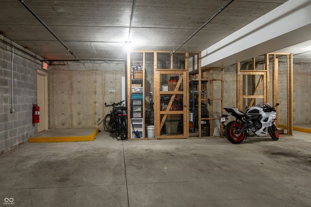 1014 Jackson Street, Columbus, IN 47201