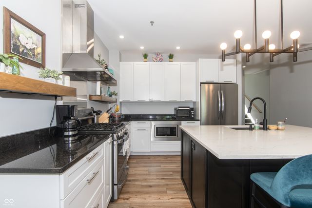 1014 Jackson Street, Columbus, IN 47201