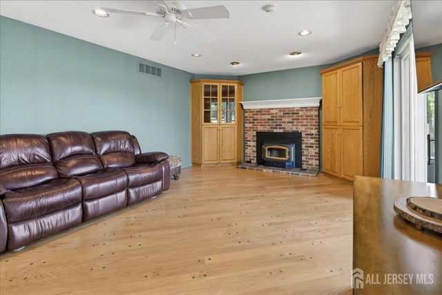 53 wexford Drive, South Brunswick, NJ 08852