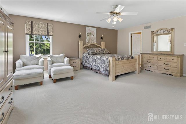 53 wexford Drive, South Brunswick, NJ 08852