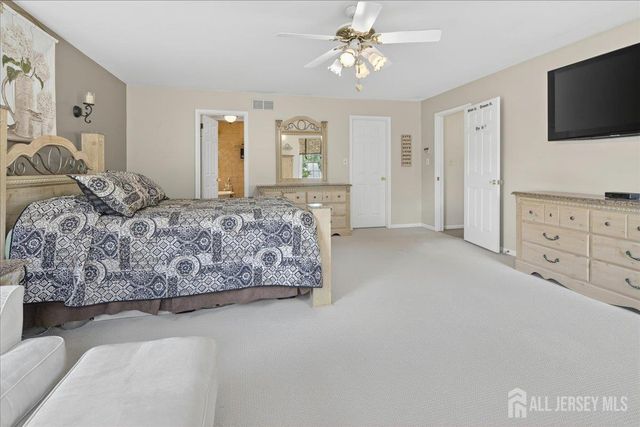 53 wexford Drive, South Brunswick, NJ 08852