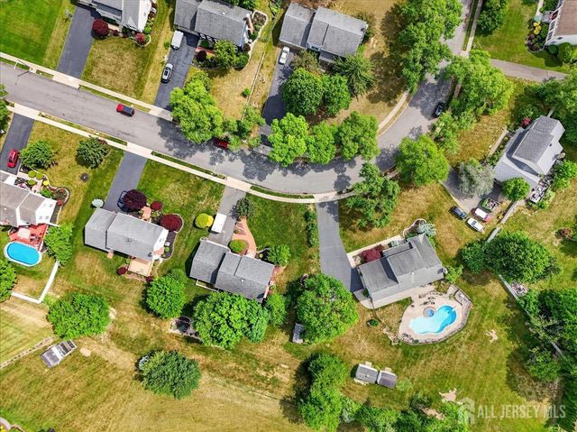 53 wexford Drive, South Brunswick, NJ 08852