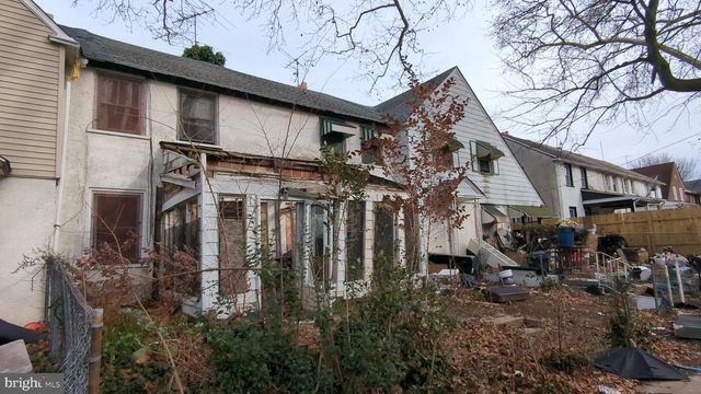 1233 CLOVER LN, Chester, PA 19013