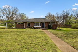 5020 Trousdale Dr, Nashville, TN 37220