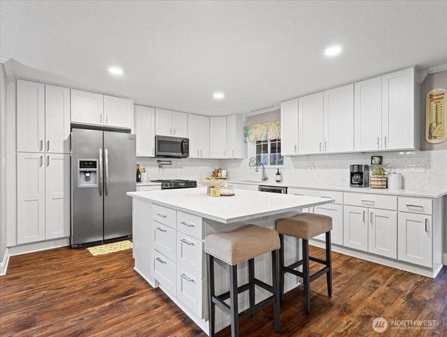 4154 MT Brynion Rd, Kelso, WA 98626