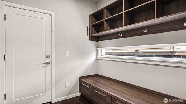 24045 SE 258th Way, Maple Valley, WA 98038