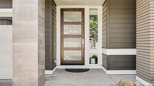 24045 SE 258th Way, Maple Valley, WA 98038