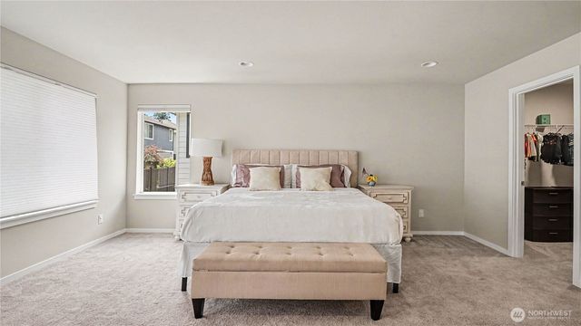 24045 SE 258th Way, Maple Valley, WA 98038