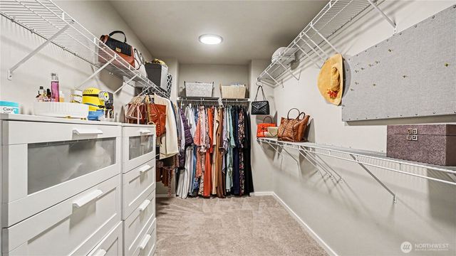 24045 SE 258th Way, Maple Valley, WA 98038