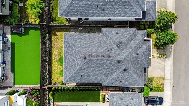 24045 SE 258th Way, Maple Valley, WA 98038