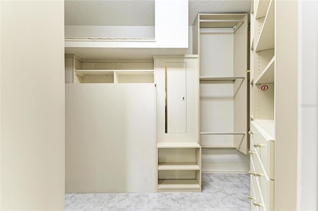 4540 KIPLING CIRCLE, Sarasota, FL 34241