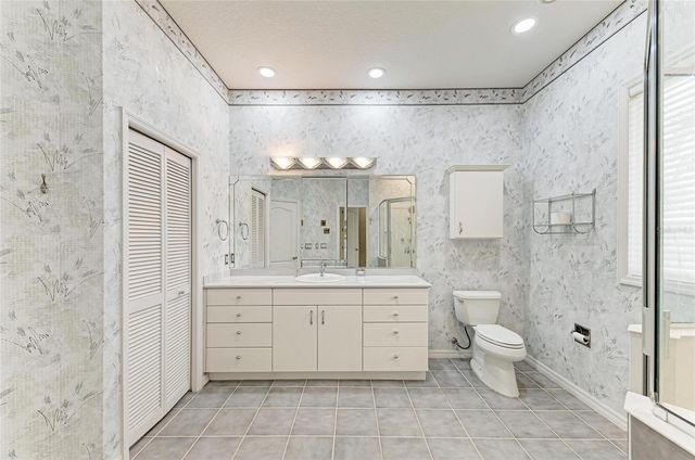 4540 KIPLING CIRCLE, Sarasota, FL 34241