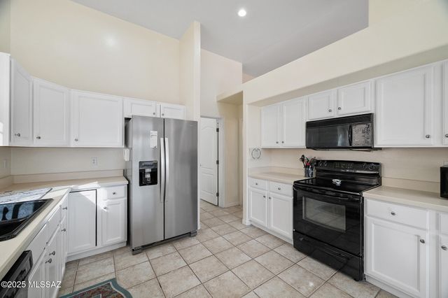 3445 S Abrego Drive, Green Valley, AZ 85614