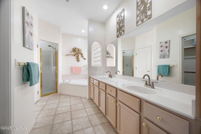 3445 S Abrego Drive, Green Valley, AZ 85614