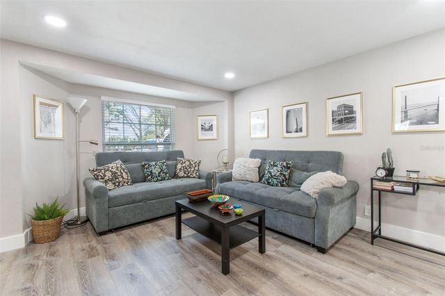 4906 W CLEVELAND STREET, Tampa, FL 33609