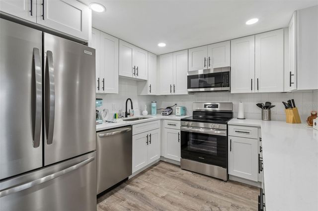4906 W CLEVELAND STREET, Tampa, FL 33609