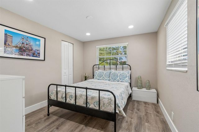4906 W CLEVELAND STREET, Tampa, FL 33609