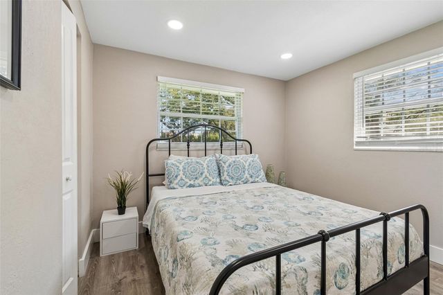 4906 W CLEVELAND STREET, Tampa, FL 33609