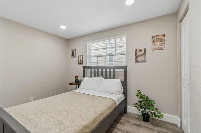 4906 W CLEVELAND STREET, Tampa, FL 33609