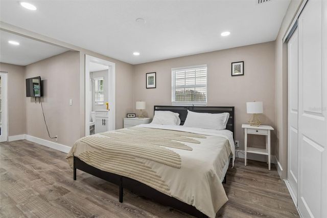 4906 W CLEVELAND STREET, Tampa, FL 33609