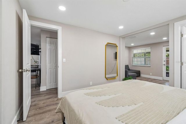 4906 W CLEVELAND STREET, Tampa, FL 33609
