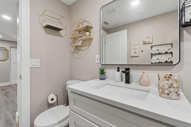 4906 W CLEVELAND STREET, Tampa, FL 33609