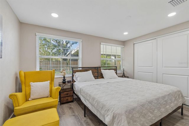 4906 W CLEVELAND STREET, Tampa, FL 33609