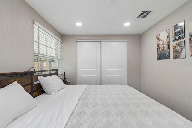 4906 W CLEVELAND STREET, Tampa, FL 33609