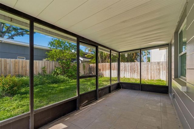 4906 W CLEVELAND STREET, Tampa, FL 33609