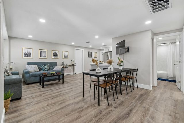 4906 W CLEVELAND STREET, Tampa, FL 33609