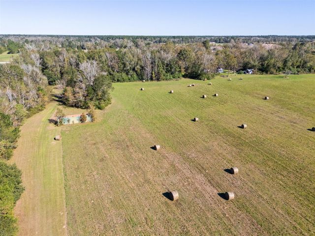 15255 Highway 105, Cleveland, TX 77327