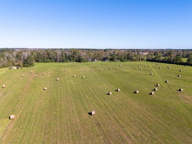 15255 Highway 105, Cleveland, TX 77327