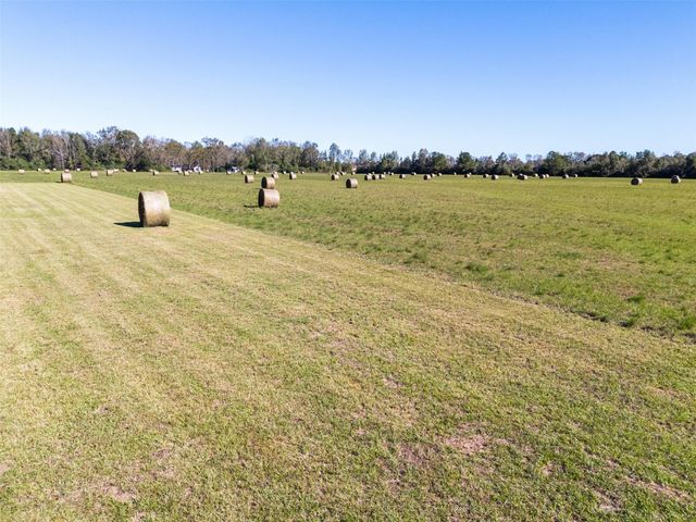 15255 Highway 105, Cleveland, TX 77327