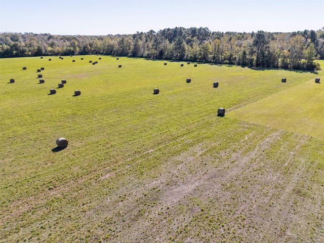 15255 Highway 105, Cleveland, TX 77327