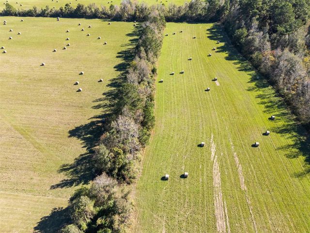 15255 Highway 105, Cleveland, TX 77327