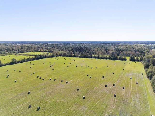 15255 Highway 105, Cleveland, TX 77327