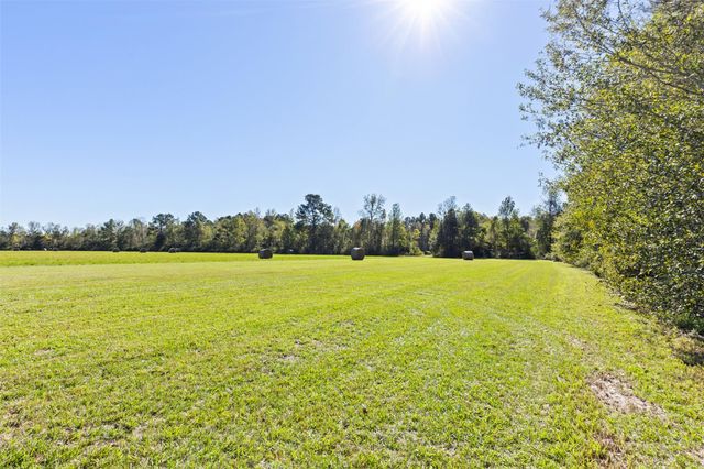 15255 Highway 105, Cleveland, TX 77327