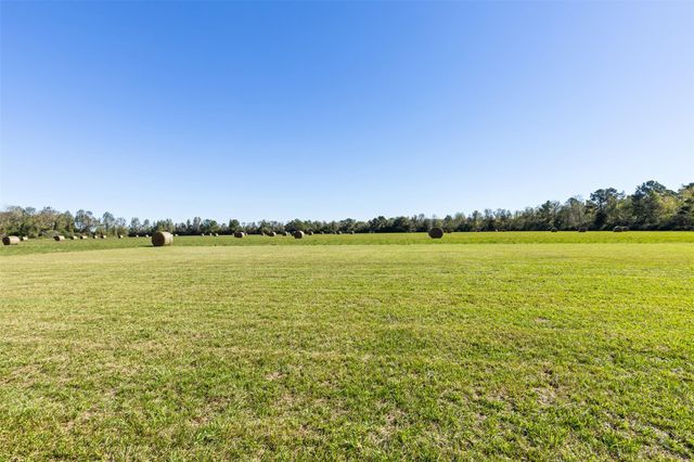 15255 Highway 105, Cleveland, TX 77327