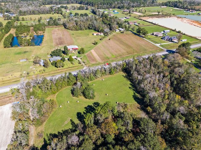 15255 Highway 105, Cleveland, TX 77327