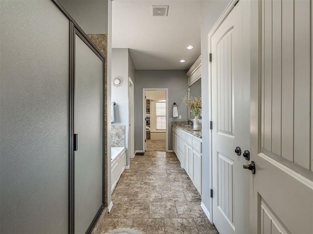 5708 SE 148th Street, Oklahoma City, OK 73165