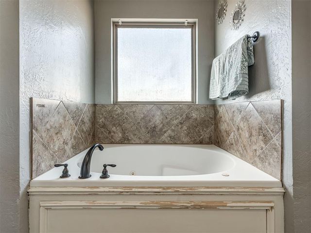 5708 SE 148th Street, Oklahoma City, OK 73165