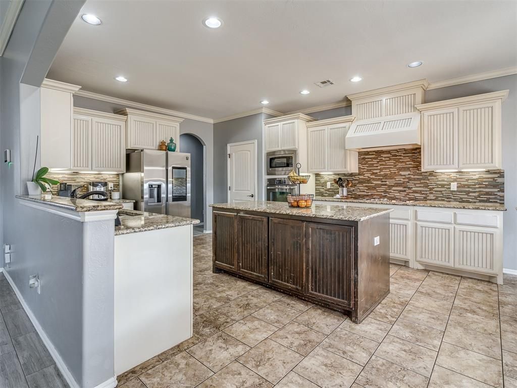 Image 11 of property listing at 5708 SE 148th Street, Oklahoma City, OK 73165
