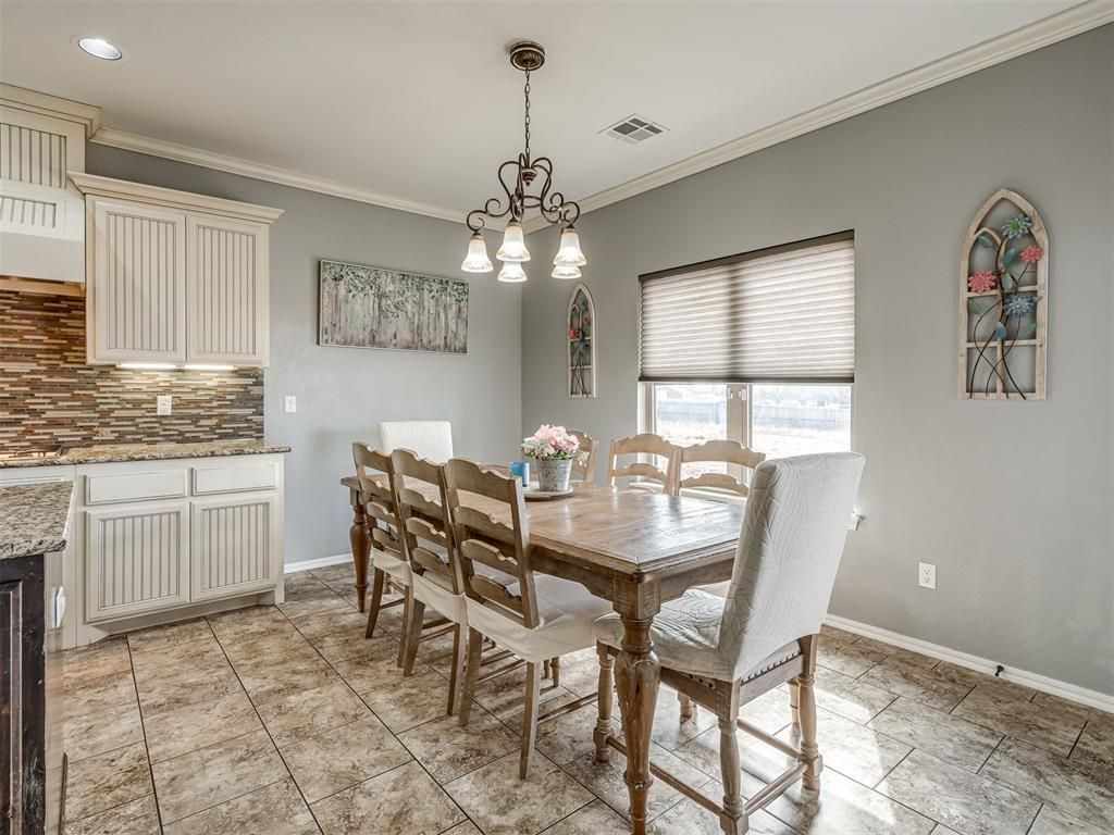 Image 16 of property listing at 5708 SE 148th Street, Oklahoma City, OK 73165