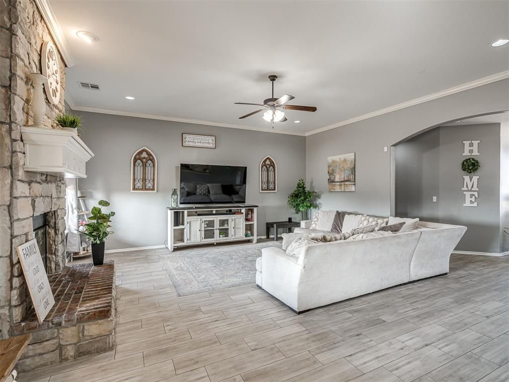Image 6 of property listing at 5708 SE 148th Street, Oklahoma City, OK 73165