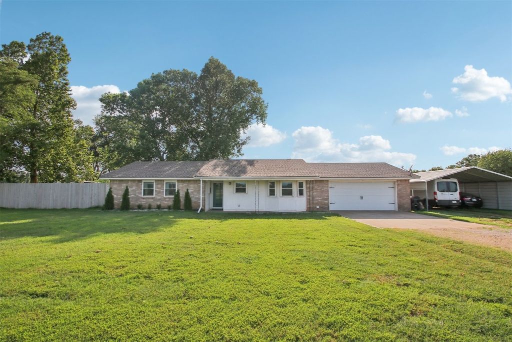 870 S Cemetery Road 2940, Tuttle, OK 73089