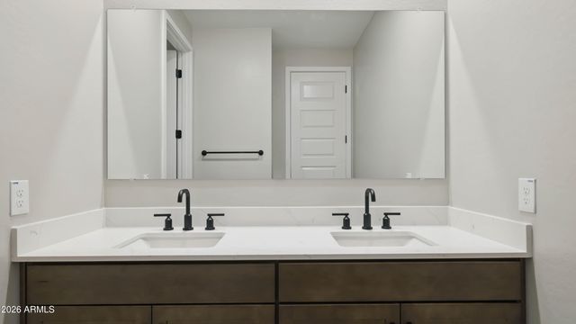 2611 W Satinwood Drive, Phoenix, AZ 85045