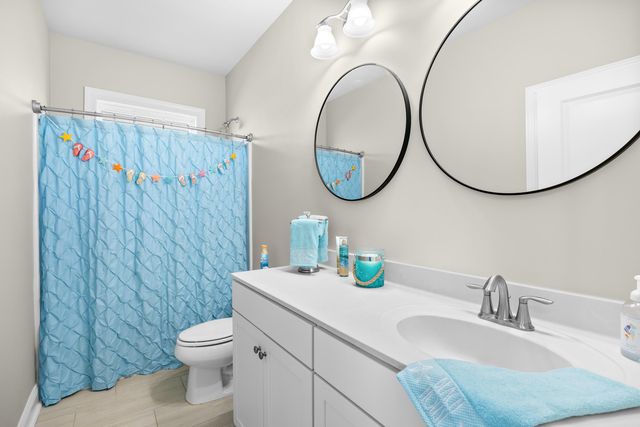 527 Chanted Dr., Murrells Inlet, SC 29576