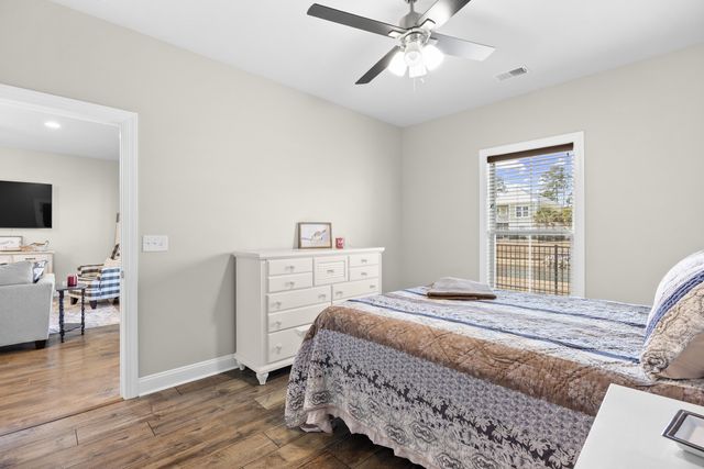 527 Chanted Dr., Murrells Inlet, SC 29576