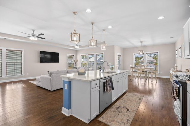 527 Chanted Dr., Murrells Inlet, SC 29576