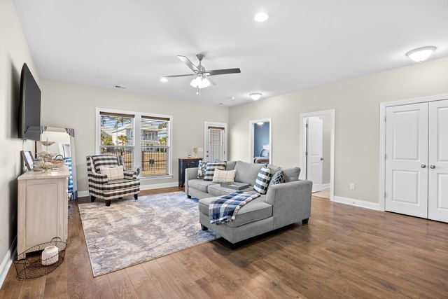 527 Chanted Dr., Murrells Inlet, SC 29576